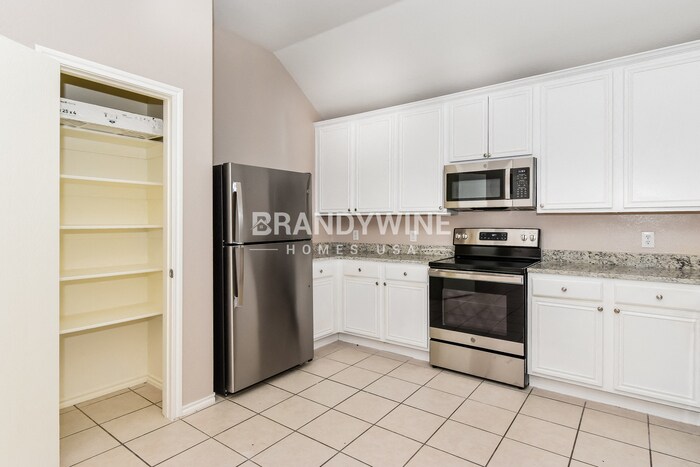 Building Photo - 1512 Trent Dr