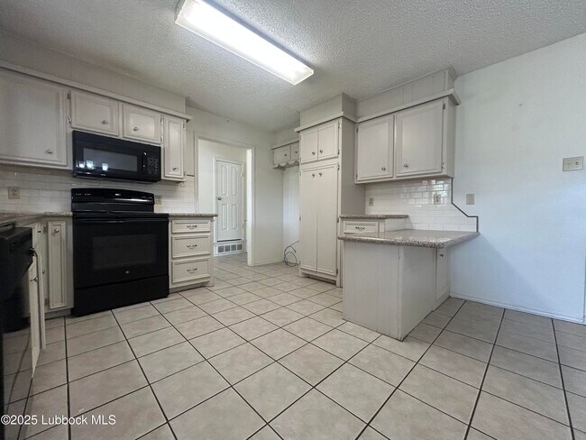 Building Photo - 5410 90th St