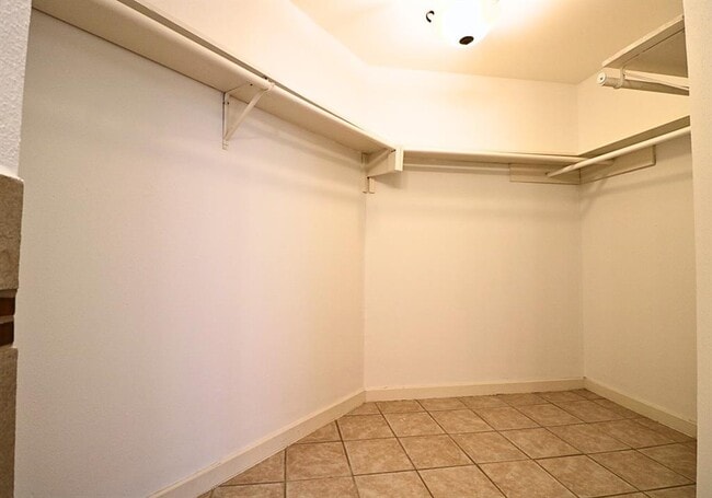 Building Photo - 16810 Red Gully Dr