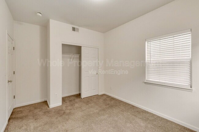 Building Photo - 5340 Raritan St