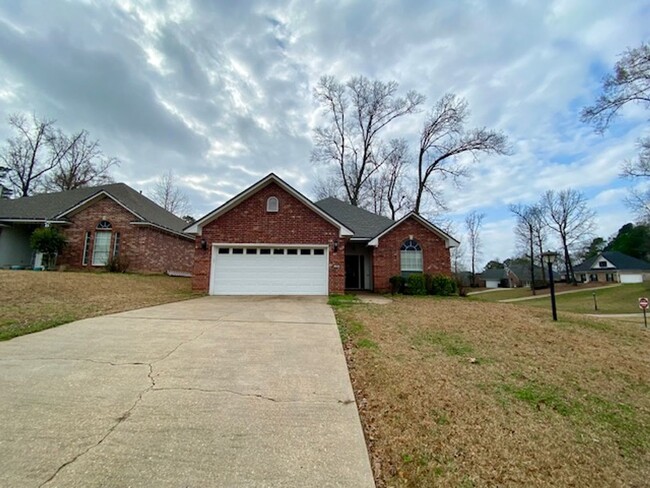 Primary Photo - HAUGHTON , LOUISIANA - 3 BEDROOM 2 BATH DO...