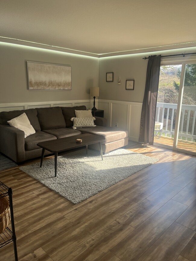 Building Photo - 12602 SE 110th Ct