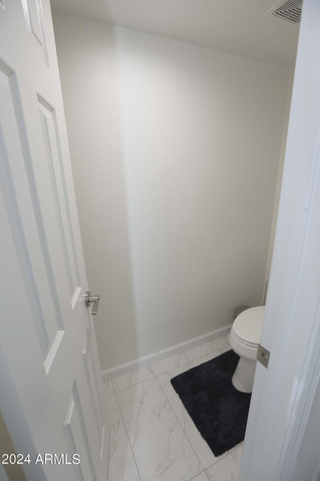 Building Photo - 11271 E Poinsettia Dr