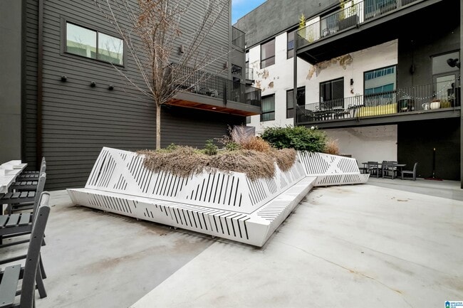 Building Photo - 1801 2nd Ave N