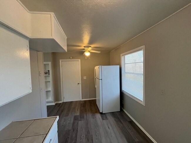 Building Photo - Welcome Home – Comfort Meets Convenience. Call to ask about the Move-in Special!!!