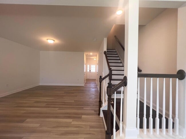 Building Photo - 2007 Nandina Trl