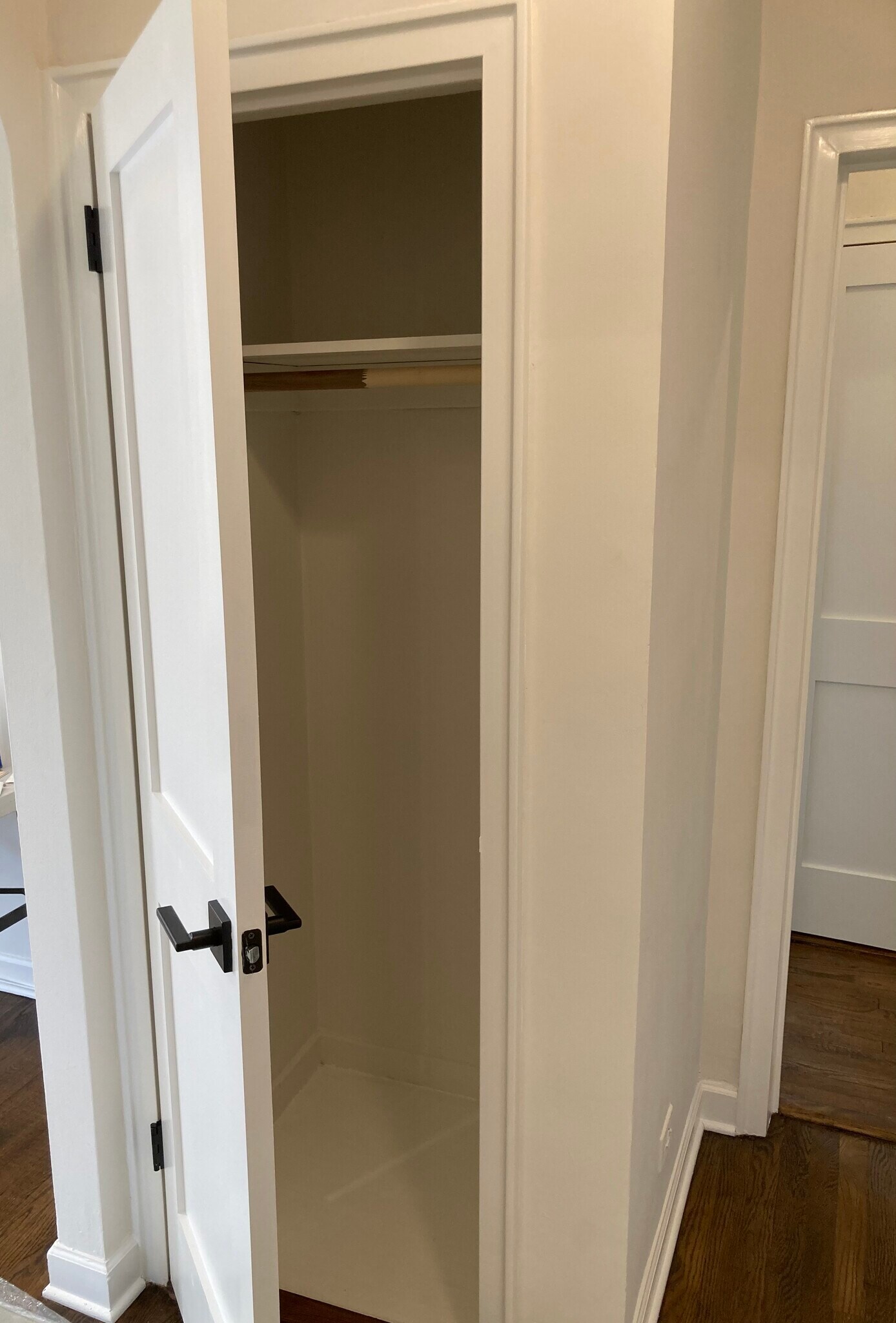 Building Photo - 100 Woodside Grn