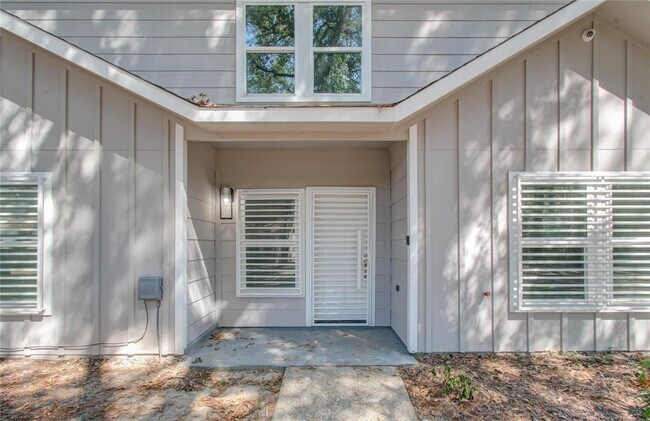 Building Photo - 12274 Wild Pine Dr