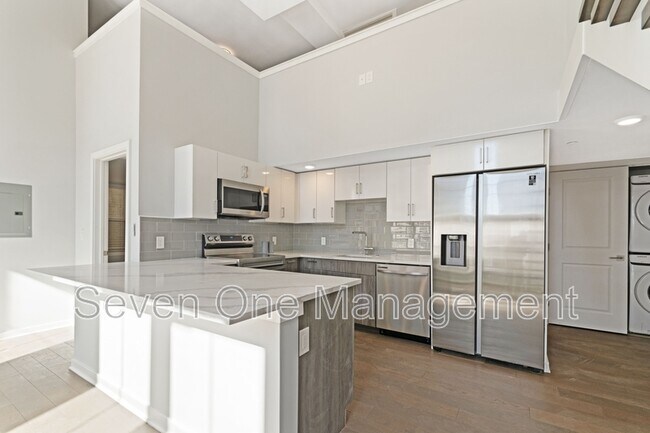 Building Photo - 4649 Umbria St