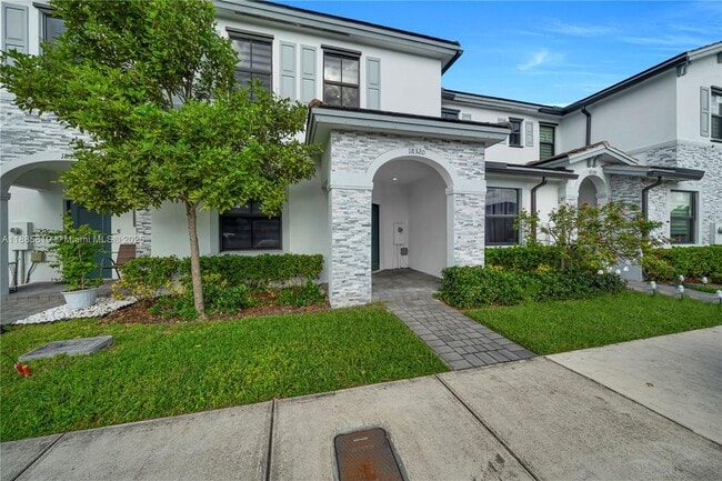 Building Photo - 18320 SW 148th Rd