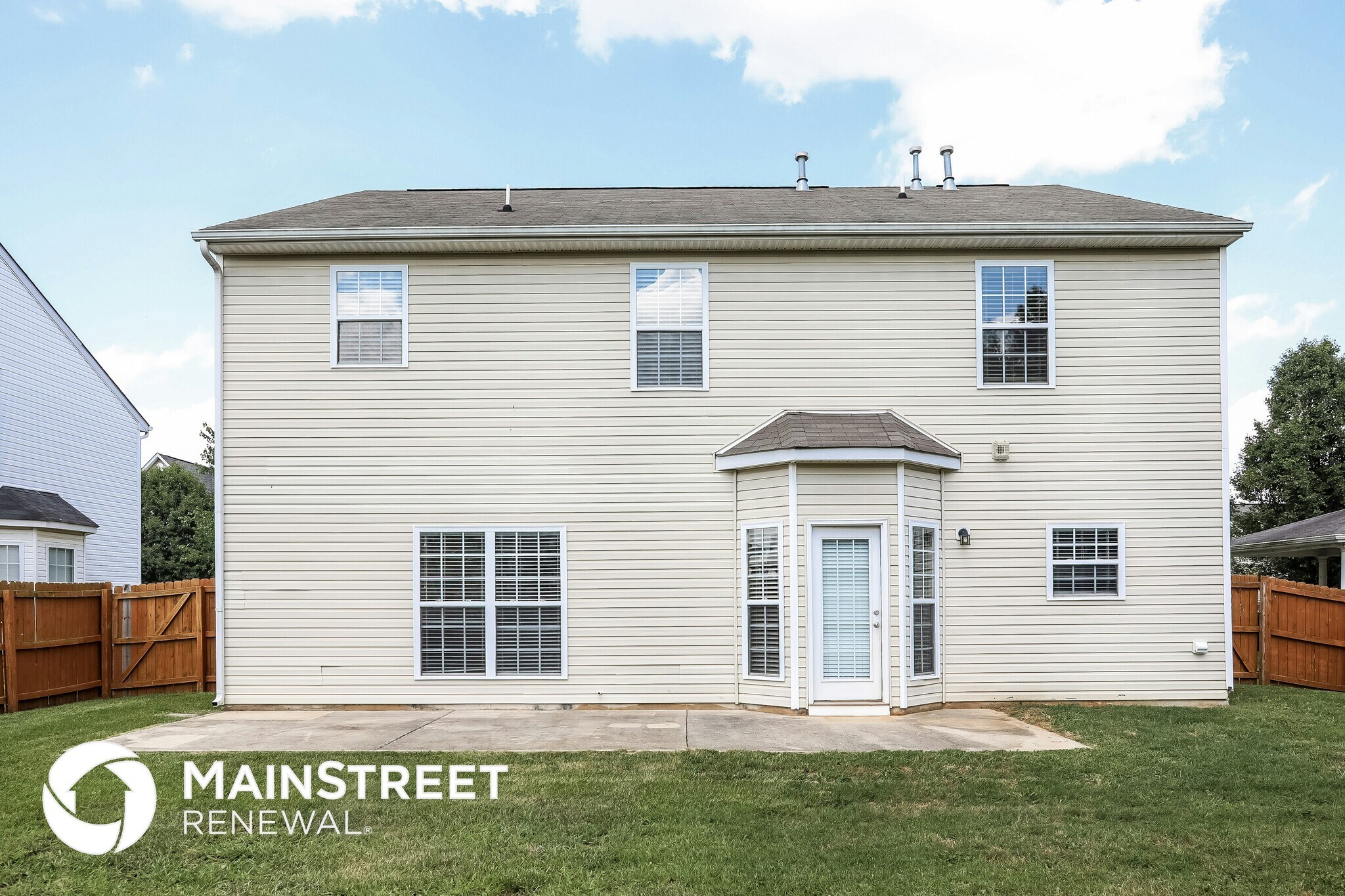 Building Photo - 6826 Championship Dr