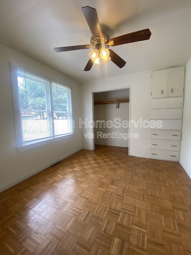 Building Photo - 524 N Johnson St