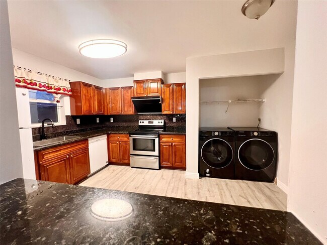 Primary Photo - 12269 Royal Palm Blvd