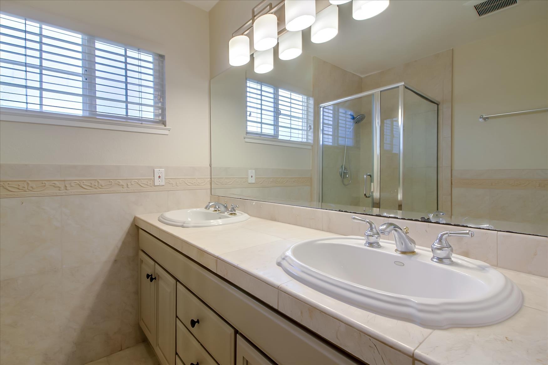 Building Photo - 6738 Tannahill Dr