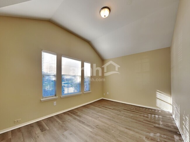 Building Photo - 1349 Illinois Ave