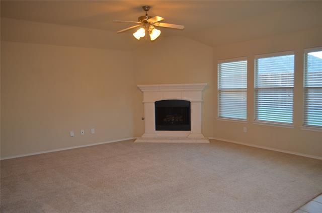 Building Photo - 9604 Sleepy Hollow Dr