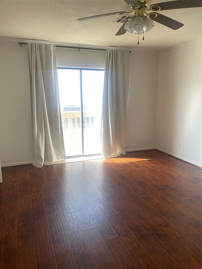 Building Photo - 1826 Port O' Call St