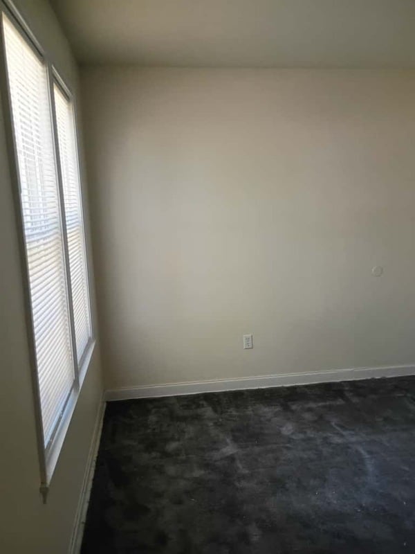 Building Photo - 2510 Kent Village Dr