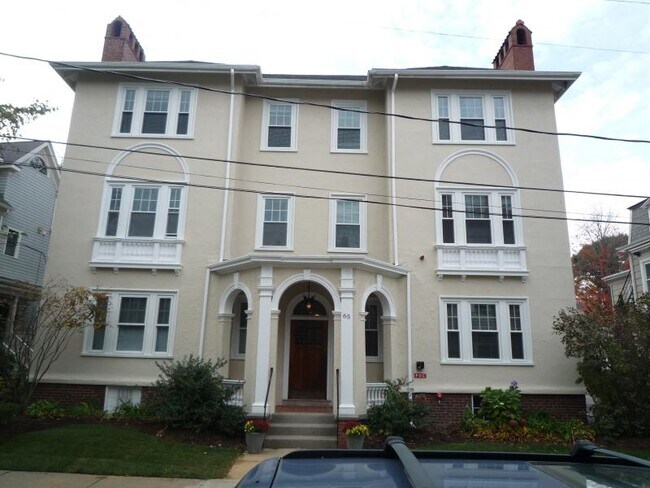 Building Photo - 65 Langdon St