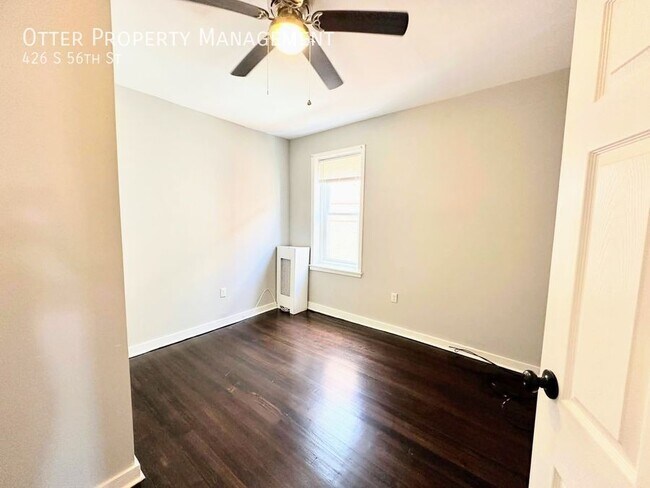 Building Photo - 426 S 56th St