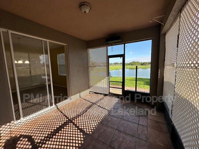 Building Photo - 3774 Hampton Hills Dr