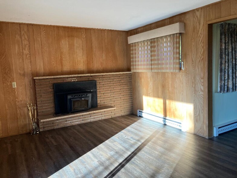 Rec Room - 2023 E 18th St