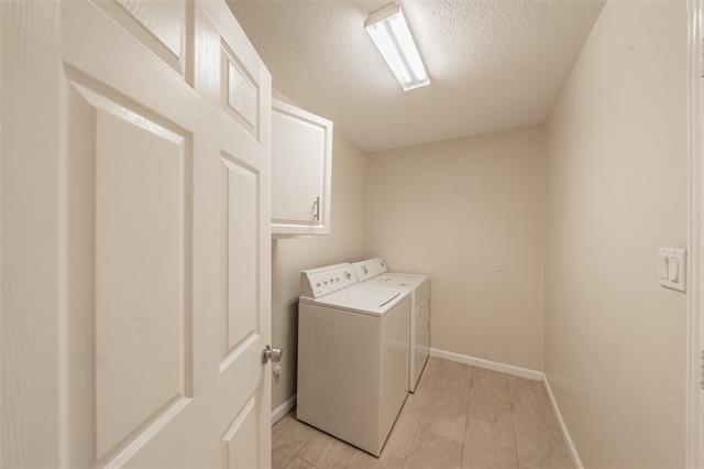 Building Photo - 3812 Indian Wells Dr