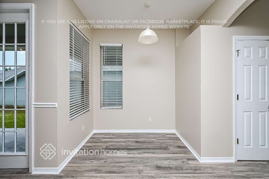 Building Photo - 3739 Dogtrot St