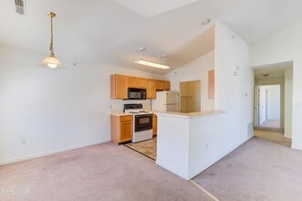 Building Photo - 304 Heritage Way