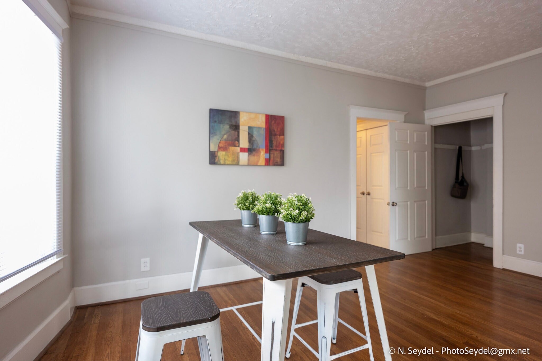 Dining Room - 865 Blaine St