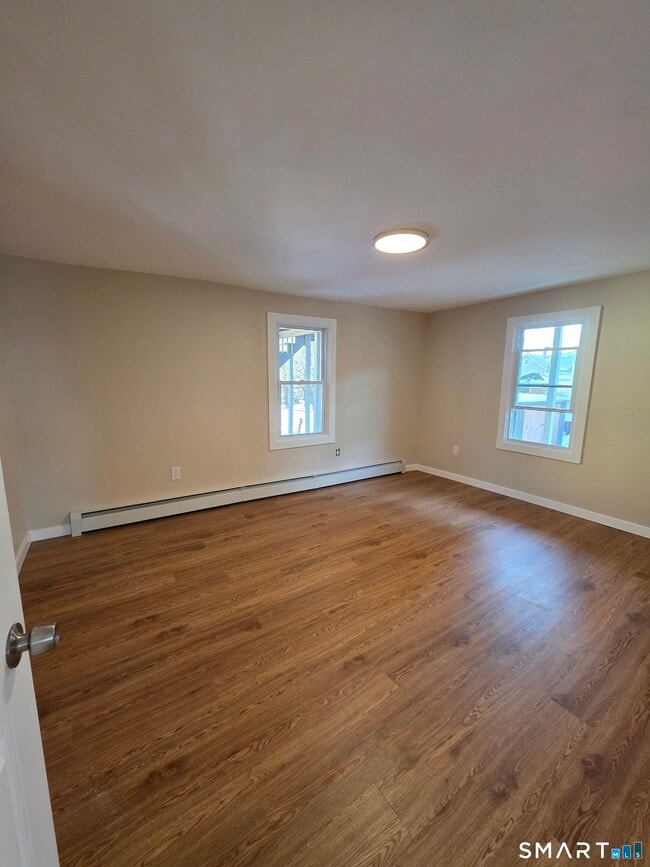 Building Photo - 14 Smith St