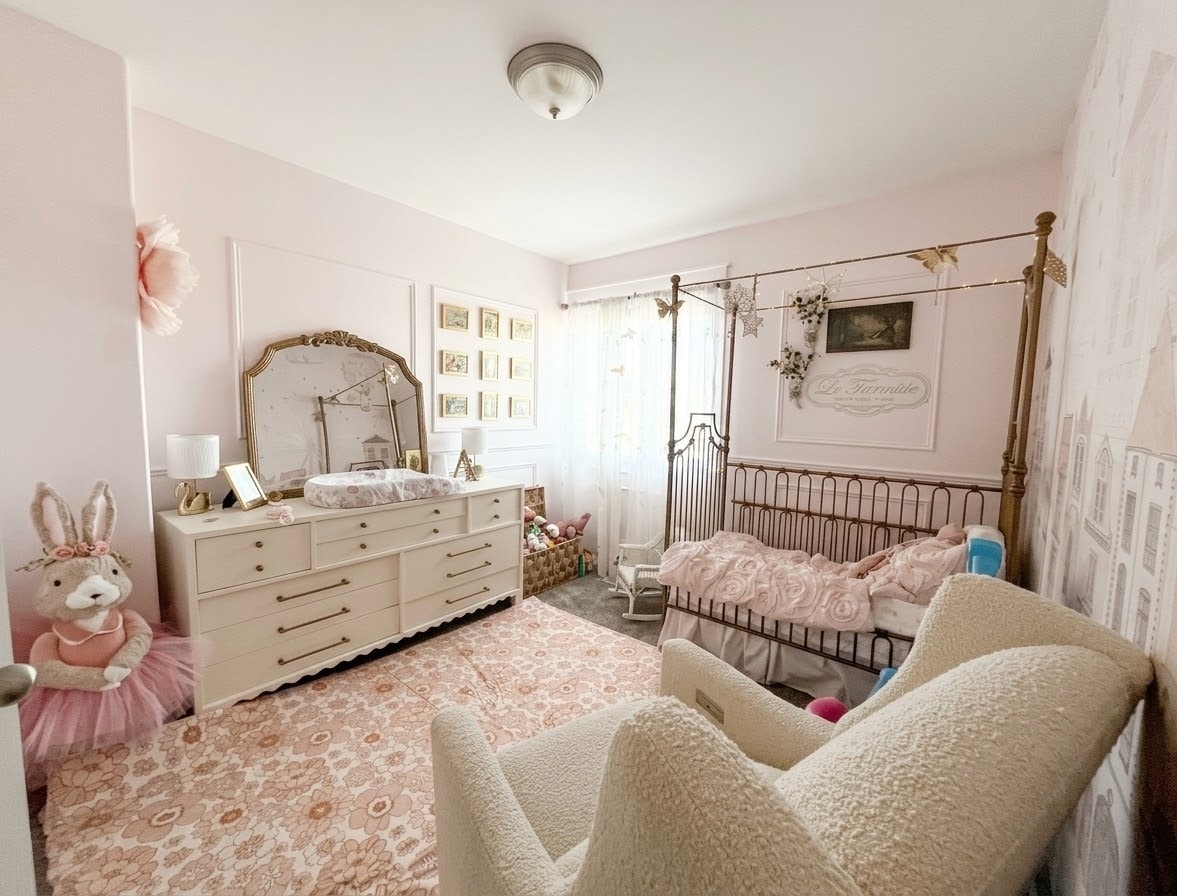 2nd bedroom w/ walk-in closet - shares hall bathroom - 11718 S Sun Tea Way