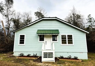 Building Photo - 16079 SE Janet St