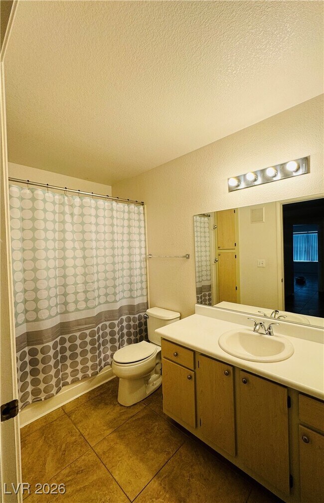 Building Photo - 1150 N Buffalo Dr