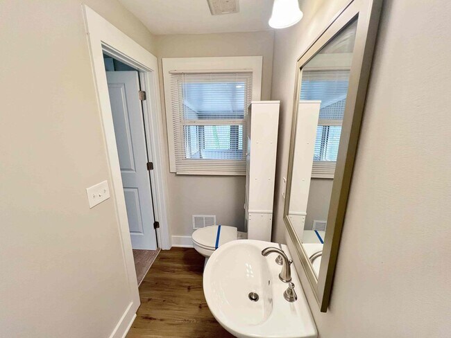 Building Photo - Completely Renovated 3 BR/3 BA Ranch with ...