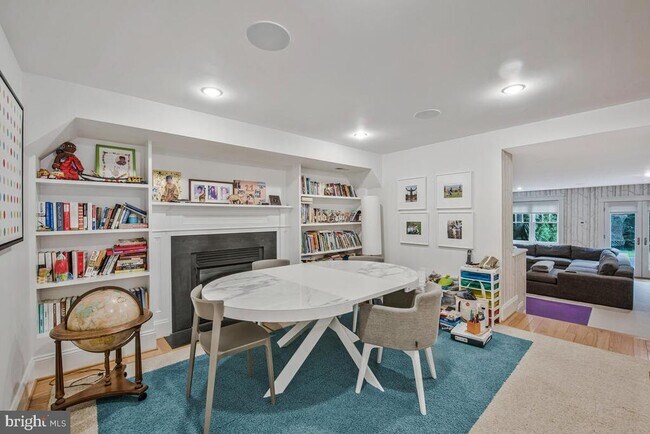 Building Photo - 3631 Tilden St NW