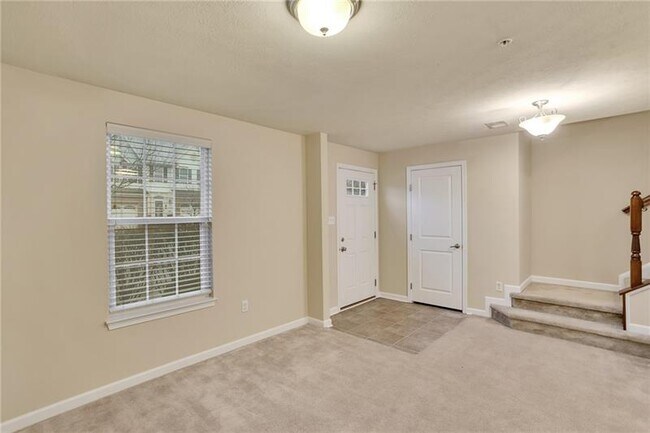 Building Photo - 620 Fairgate Drive