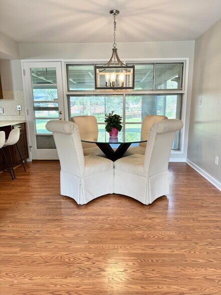 Building Photo - 24461 Willow Ln