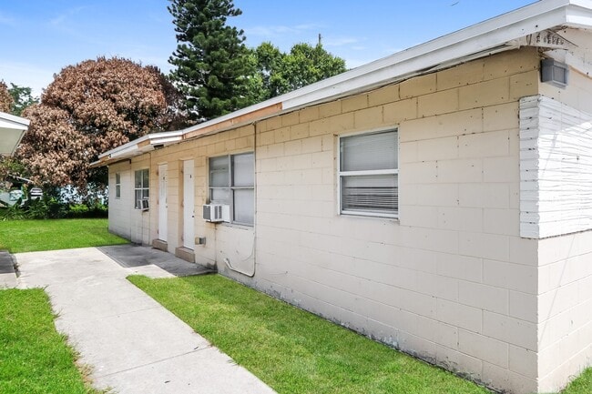Building Photo - 529 N 10th St