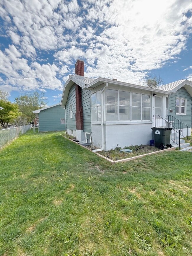 Building Photo - Charming 3 Bed, 2 Bath Home in Pocatello!