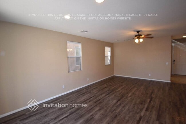 Building Photo - 10548 La Campana St