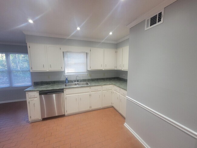 Building Photo - 4768 Red Leaf Ct