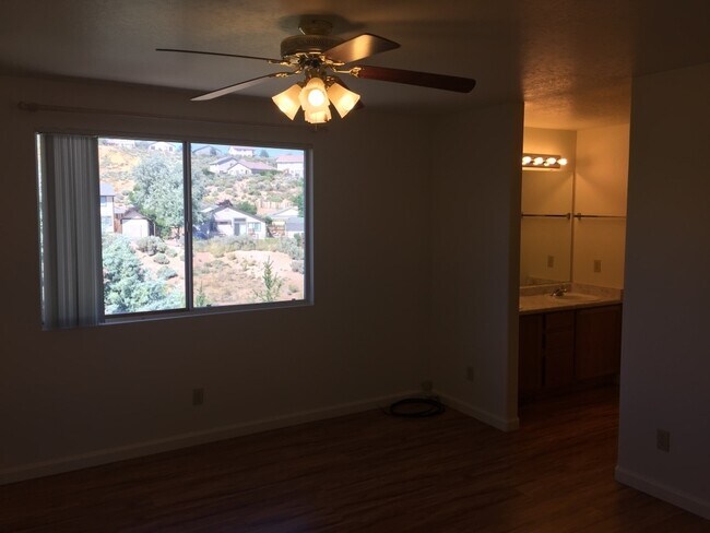 Building Photo - NW Reno Two Story - Beautiful Landscaping ...