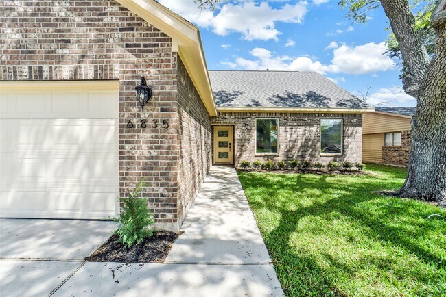 Building Photo - 6835 Tara Dr