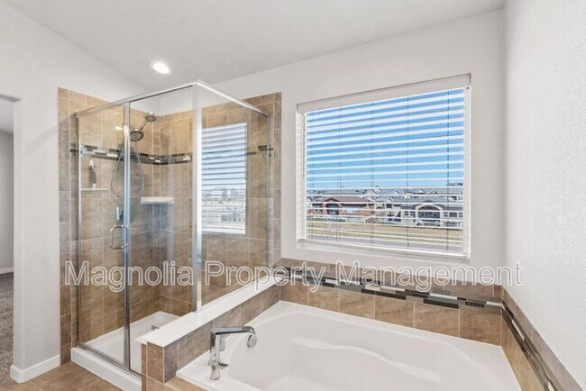 Building Photo - 9340 Blue Birch Ct