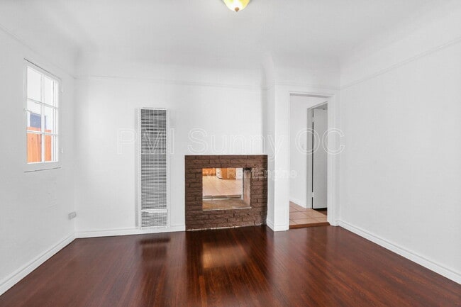 Building Photo - 5768 Campo Walk