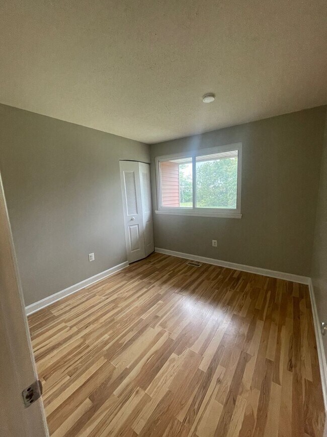 Building Photo - Nice 3Bd/2.5Bth TH in Frederick!!