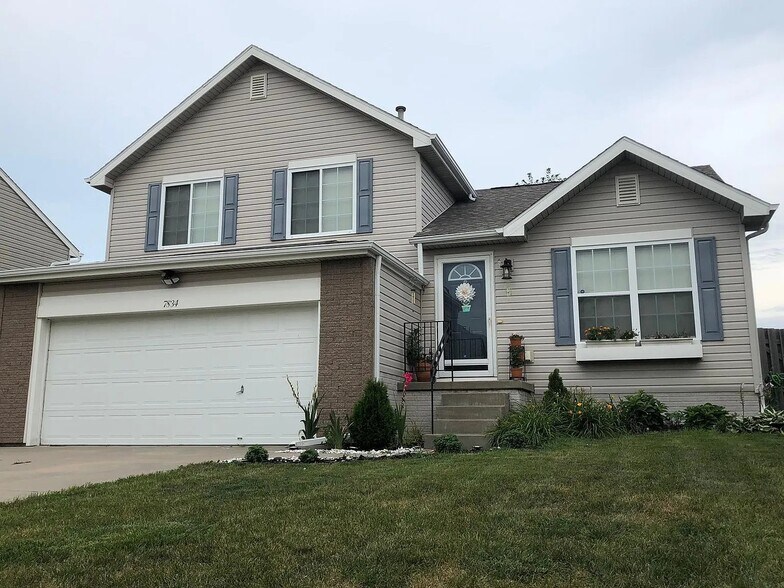 Building Photo - 7834 S 161st Terrace