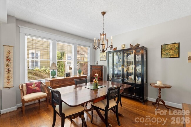 Building Photo - 1610 Park Rd