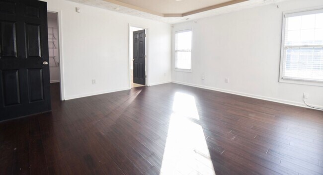 Building Photo - Coming Soon-4 Bedroom 2 Bathroom, Small Pets Considered